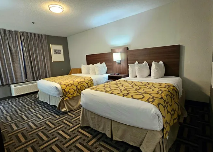Baymont By Wyndham Chicago/calumet Hotel