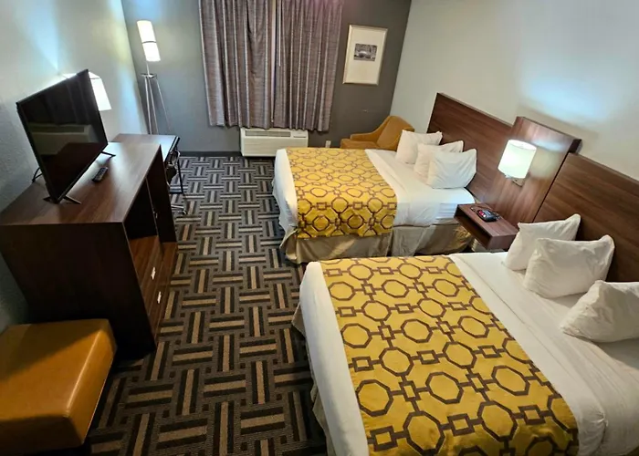 Отель Baymont By Wyndham Chicago/calumet 3*