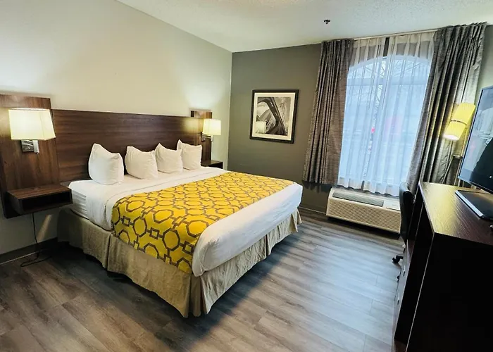 Baymont By Wyndham Chicago/calumet 3*