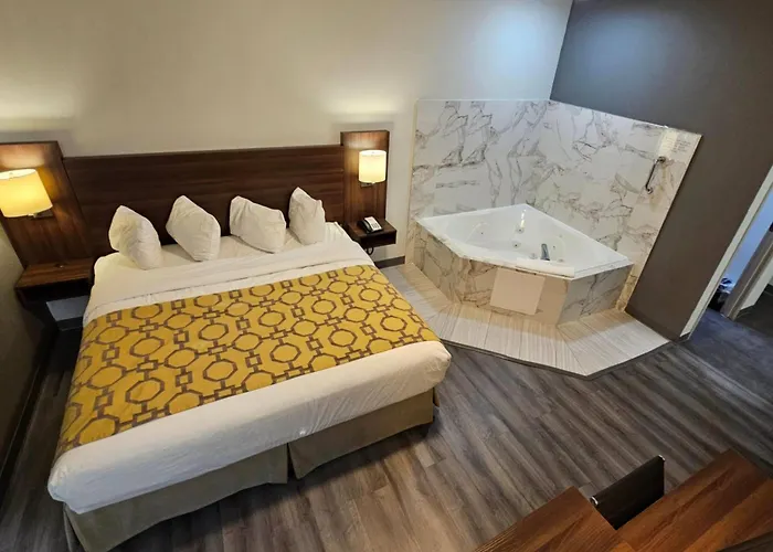 Baymont By Wyndham Chicago/calumet 3*