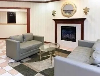 Hotel Baymont By Wyndham Chicago/calumet 3*