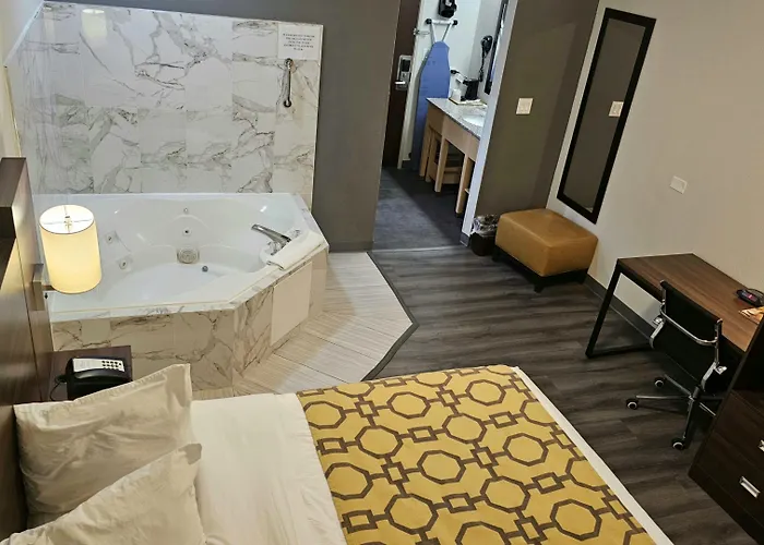 Baymont By Wyndham Chicago/calumet Калумет-Сити