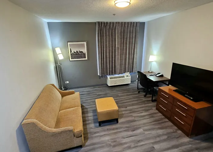 Hotel Baymont By Wyndham Chicago/calumet
