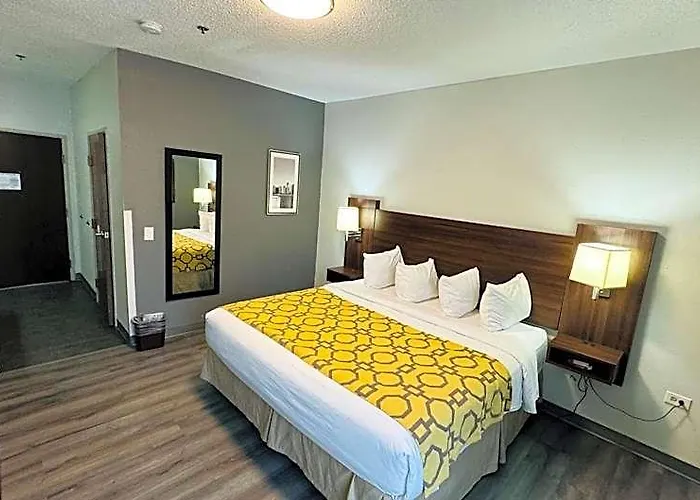 Baymont By Wyndham Chicago/calumet 3*