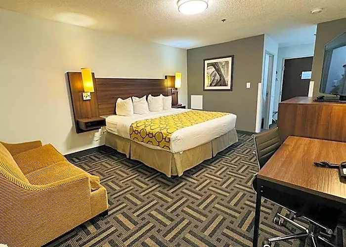 Baymont By Wyndham Chicago/calumet