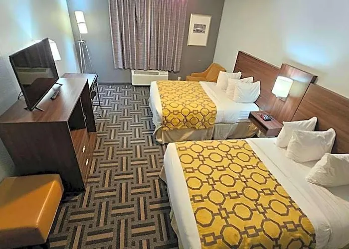 Baymont By Wyndham Chicago/calumet 3*