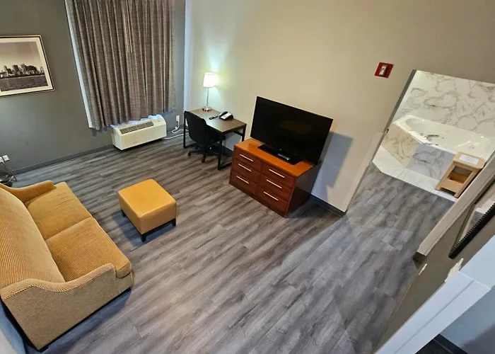 Baymont By Wyndham Chicago/calumet Hotel 3*